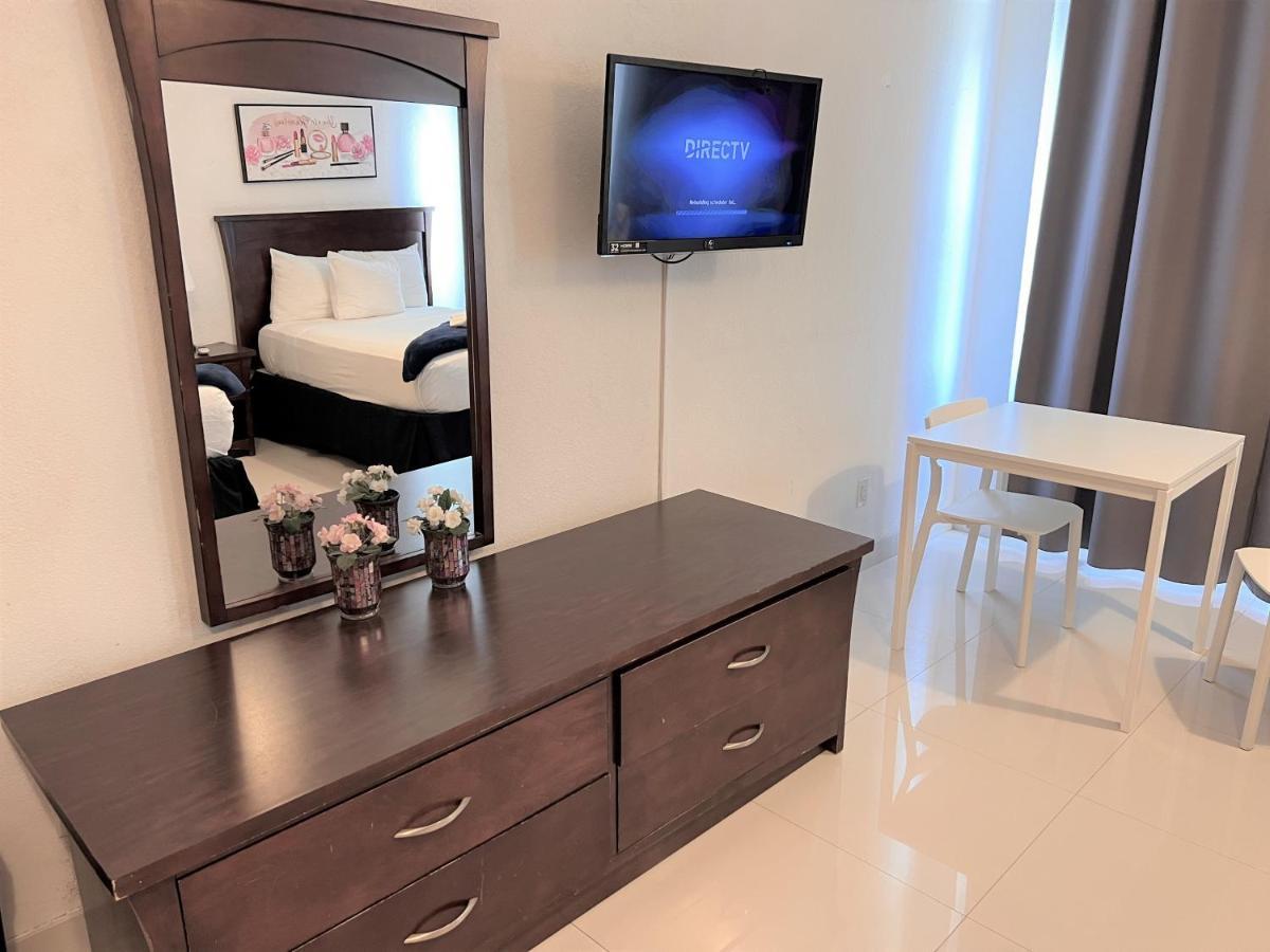 Ocean Front Units At 마이애미 비치 외부 사진